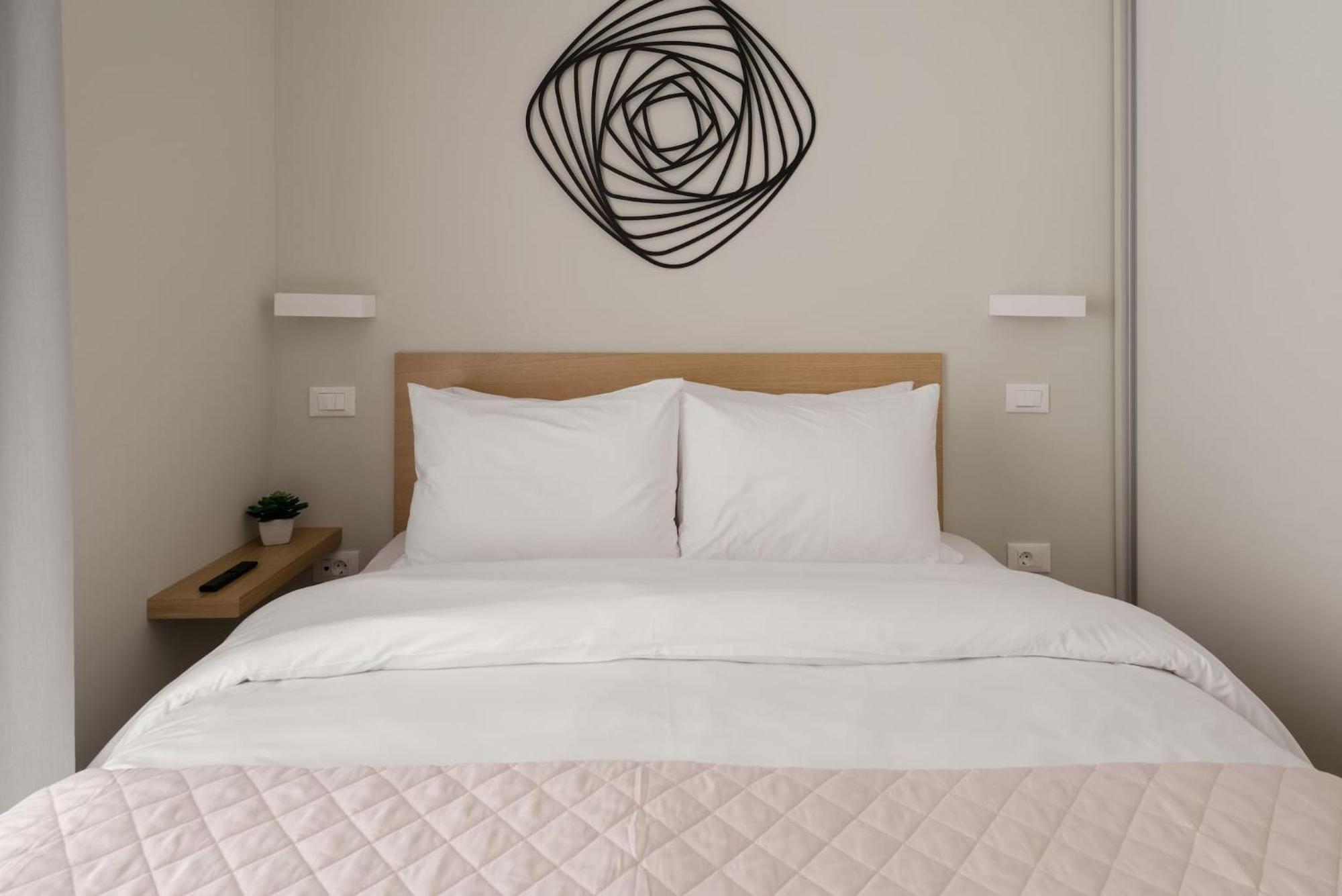 Urban Apt With Stunning Acropolis View & Roofdeck Atene Esterno foto