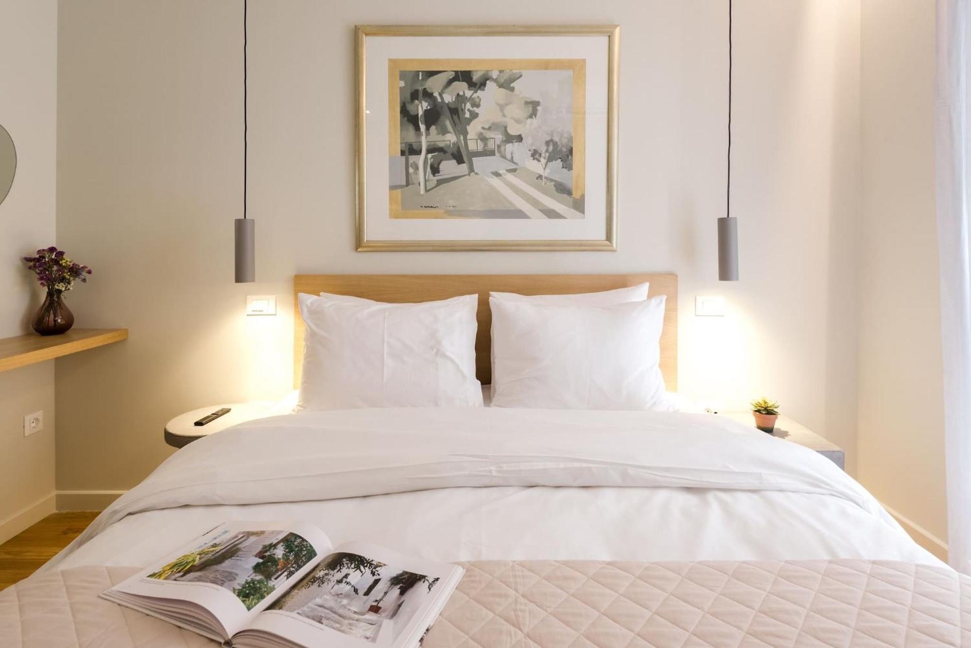 Urban Apt With Stunning Acropolis View & Roofdeck Atene Esterno foto